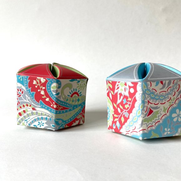 VTG Paisley Hexagonal Pinwheel Top Treat/Candy Boxes w/Name Tag (3 boxes x 4ct ) - Picture 7 of 15